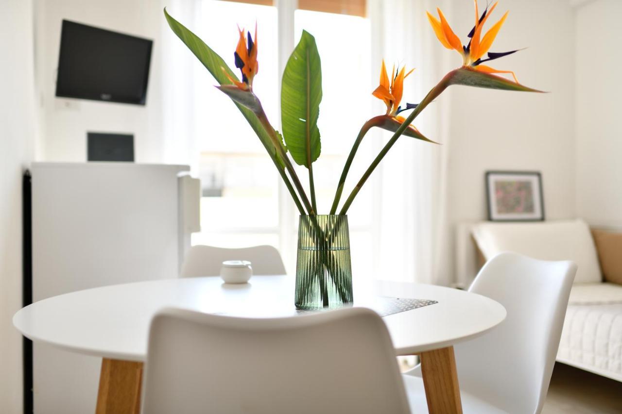 Florida Apartment *